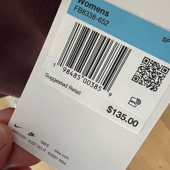 Nike Tech Women's Sportswear Fleece
Windrunner Full-Zip Hoodie - Picture 5 of 5